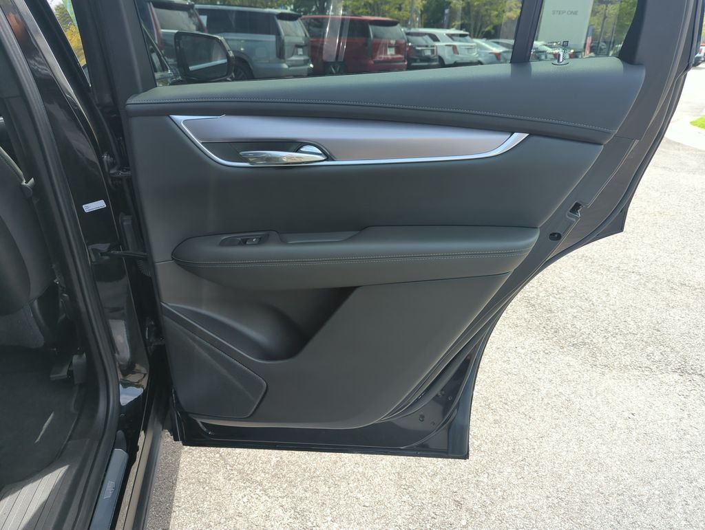 Used 2023 Black Cadillac Luxury image 33