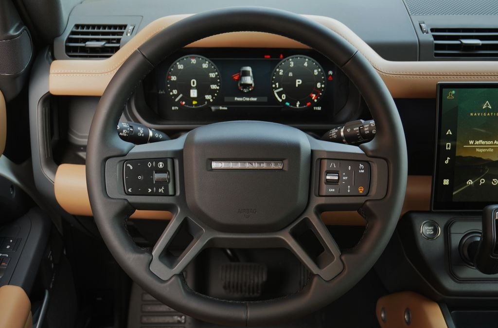New 2026 Fuji White Land Rover X-Dynamic SE image 15