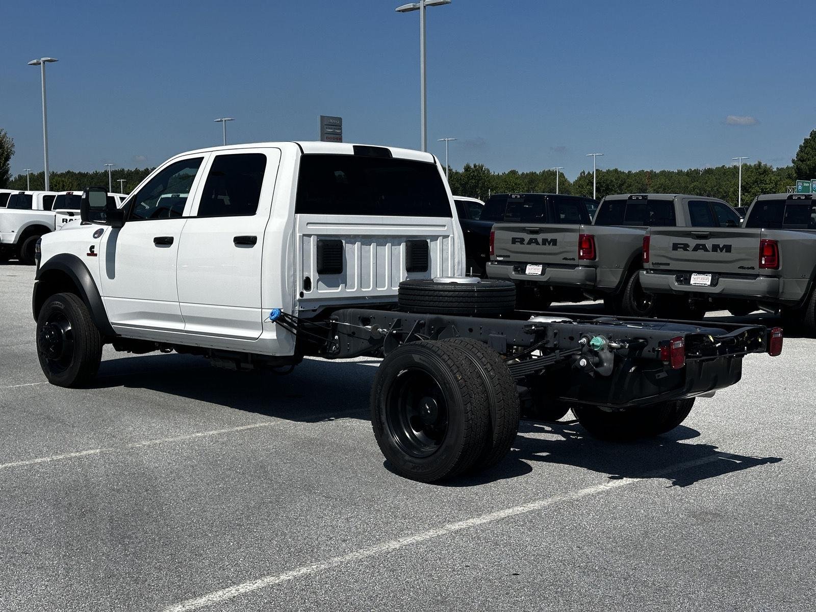 New 2026 Bright White Clear-Coat Exterior Paint RAM Tradesman image 6