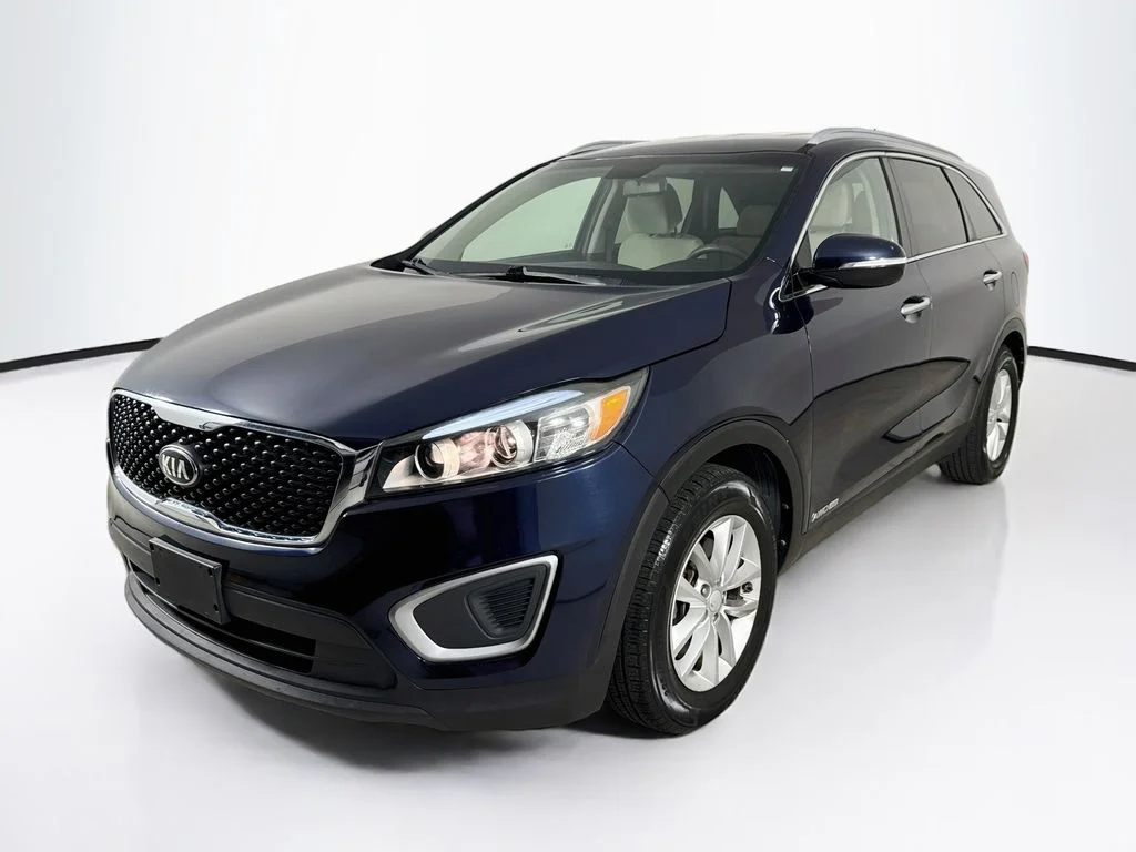 Used 2017 Blue Kia LX image 3