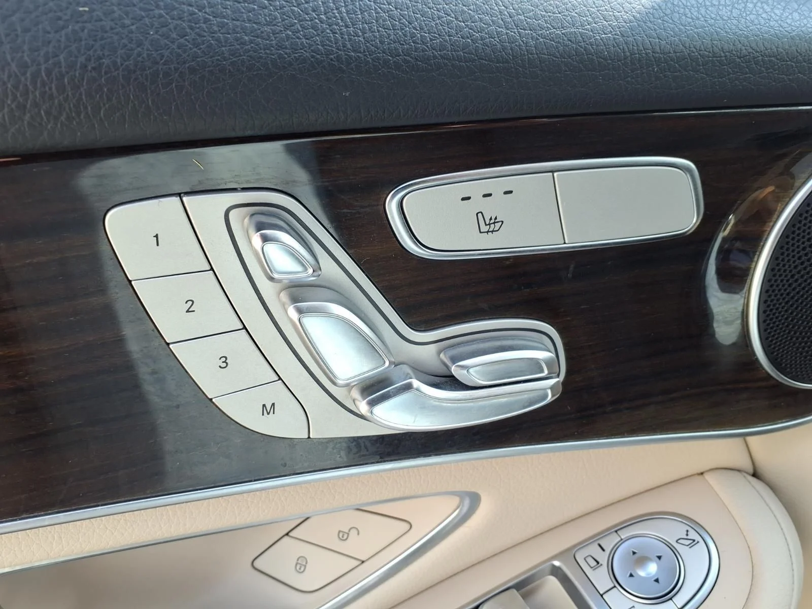 Used 2021 White Mercedes-Benz GLC 300 image 20