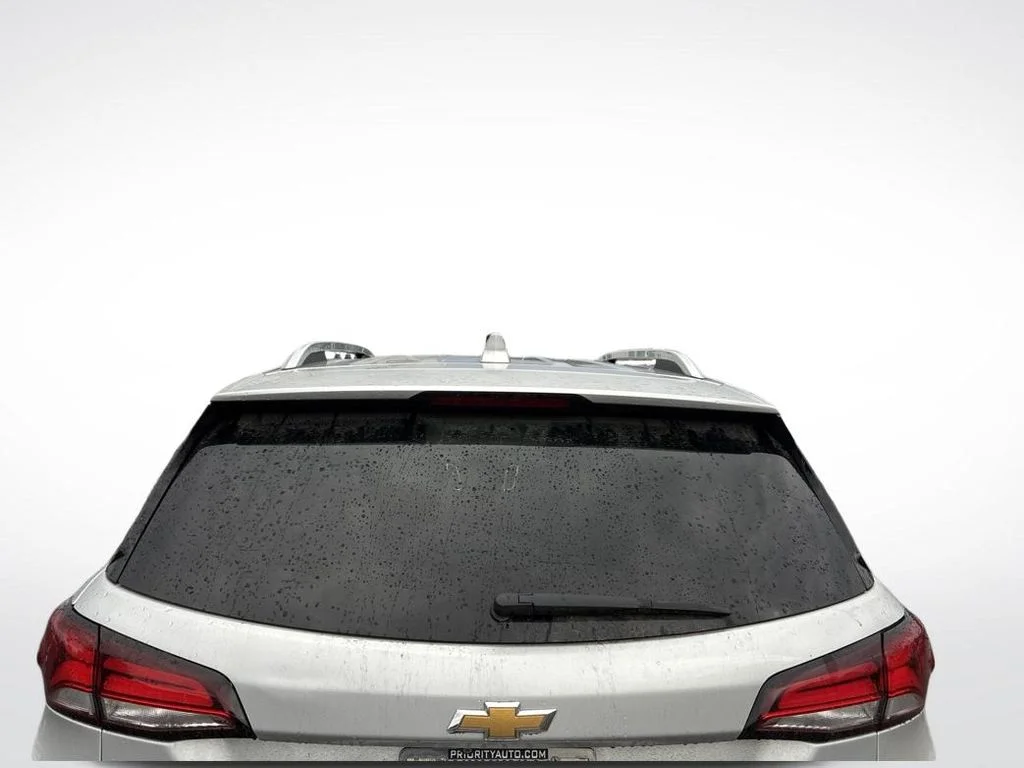 Used 2022 Silver Chevrolet Premier image 5