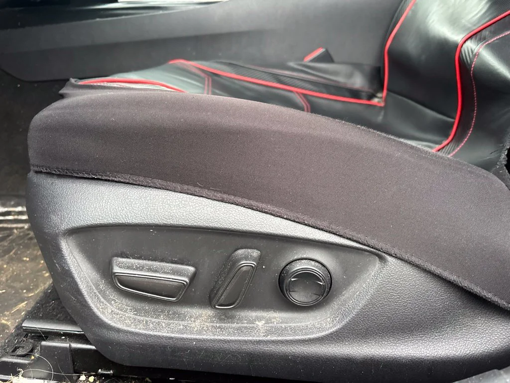 Used 2020 Red Toyota LE image 17