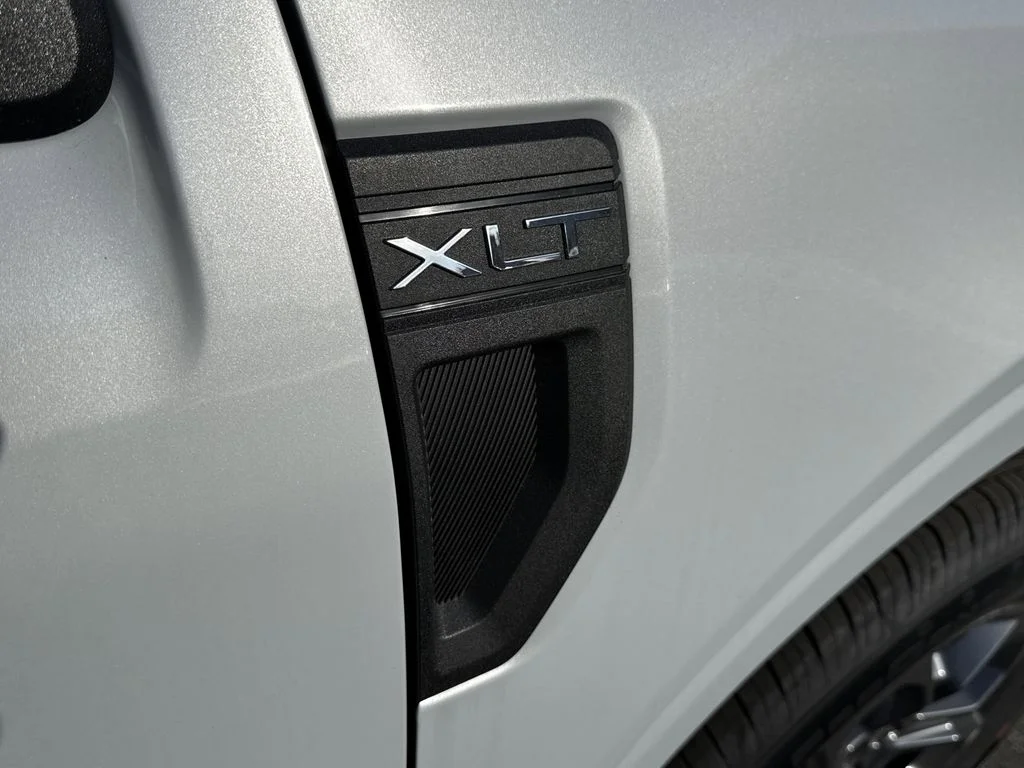 New 2026 White Ford XLT image 32
