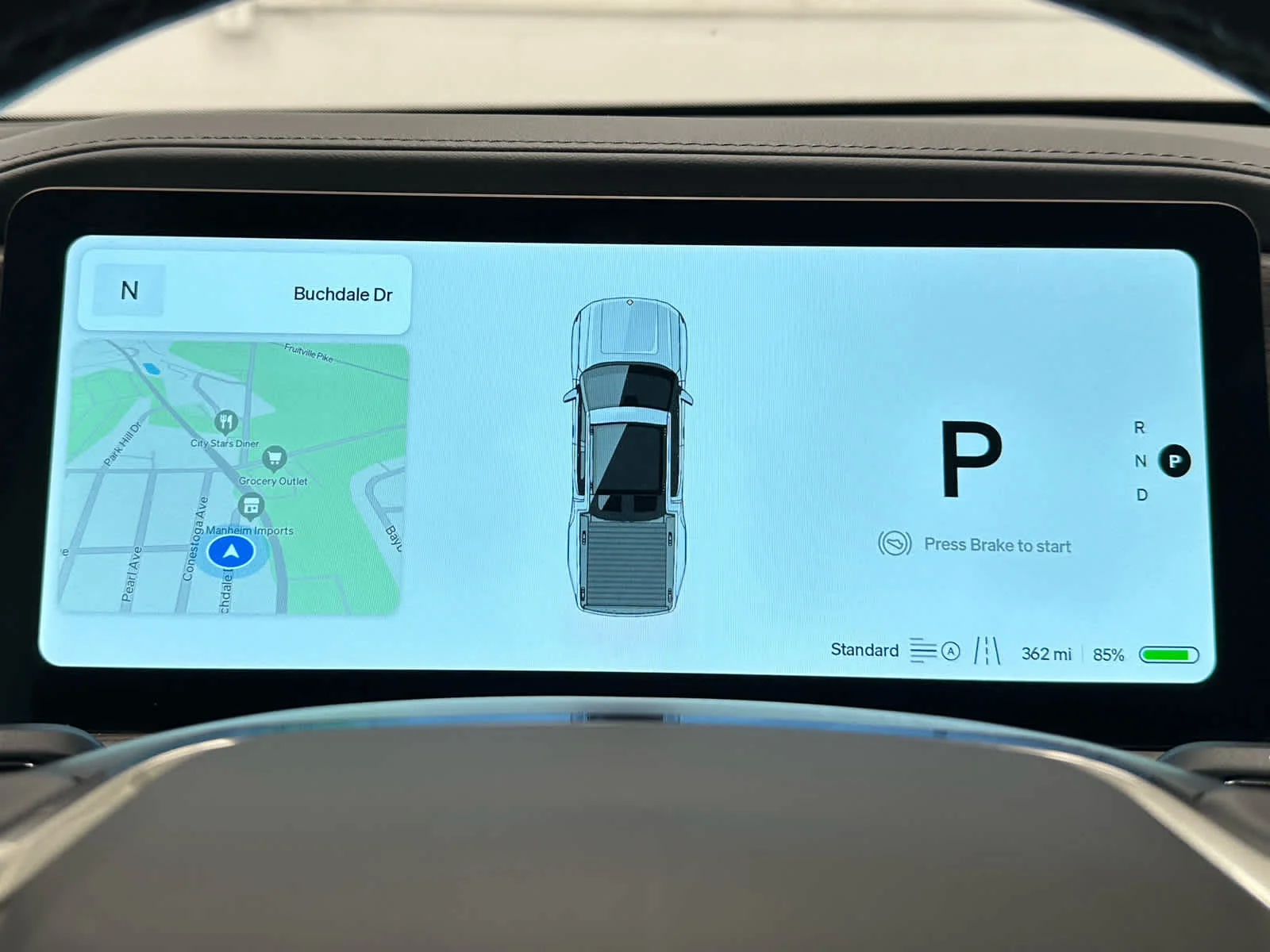Used 2025 LA Silver Rivian Adventure image 27