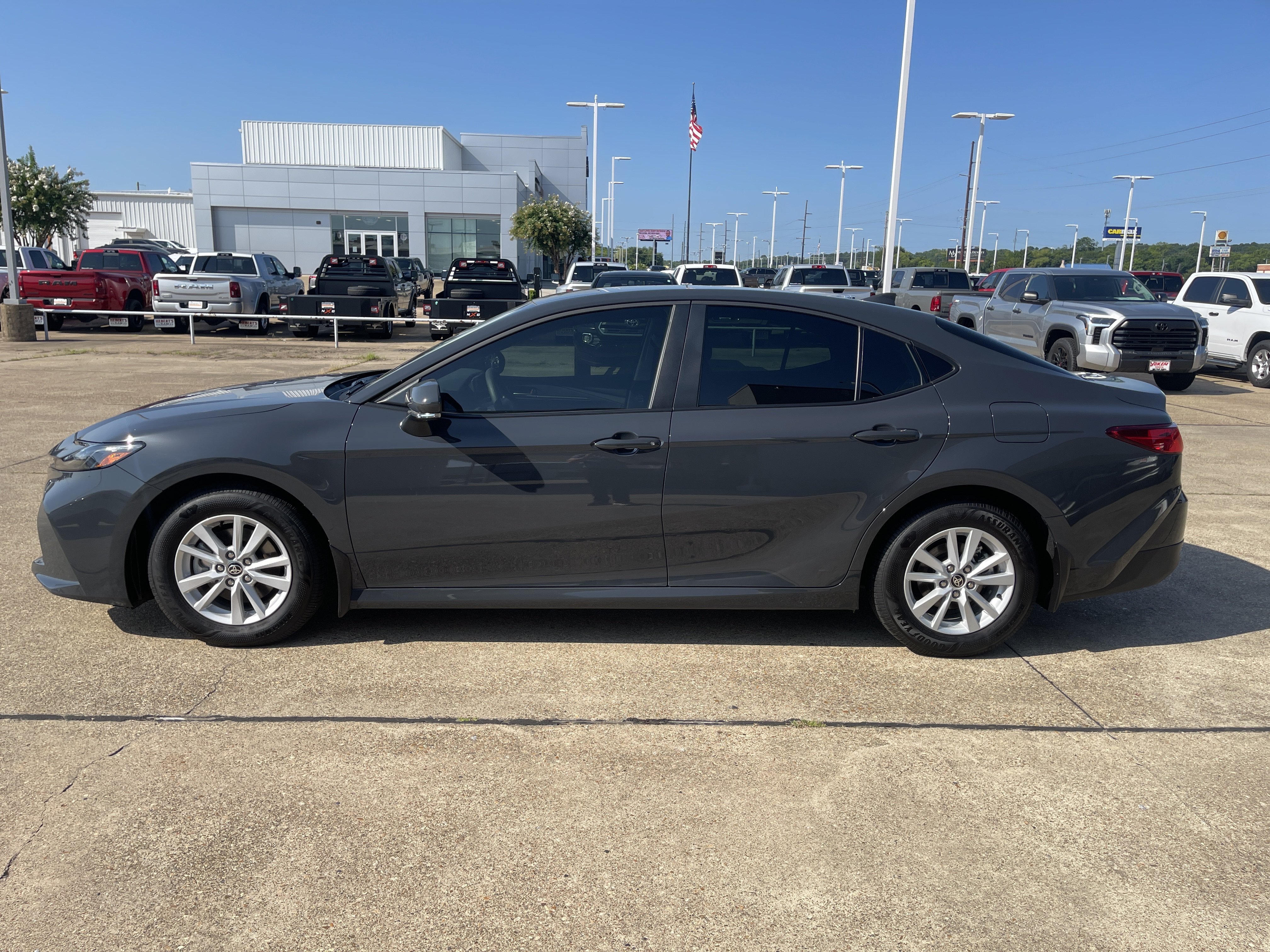 Used 2026 Underground Toyota LE image 10