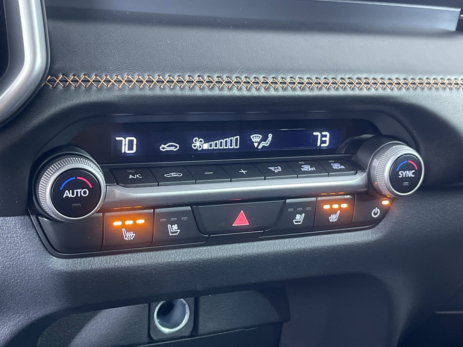 New 2026 Wind Chill Pearl Mazda Premium image 20