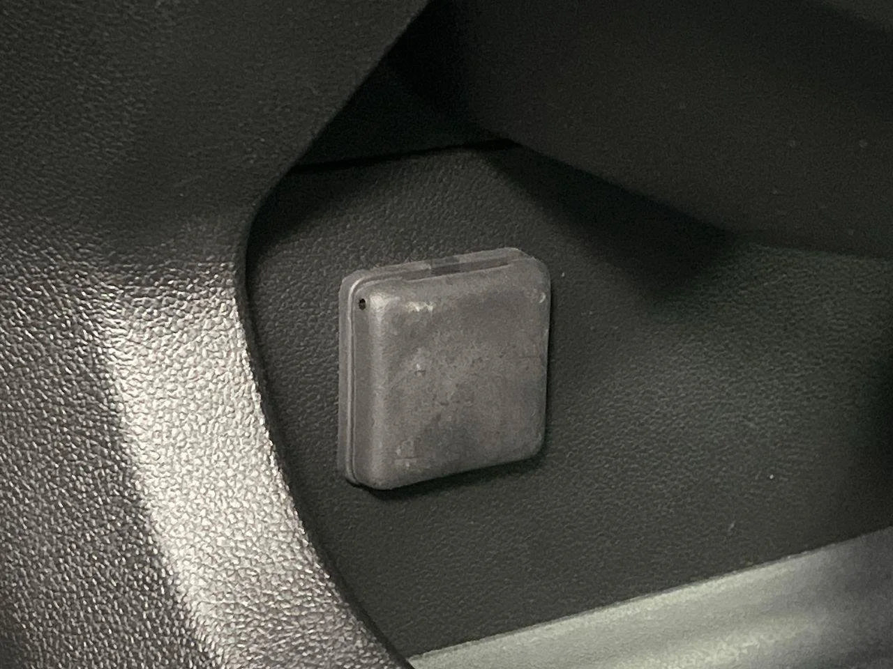 Used 2025 Summit White Chevrolet LT image 23