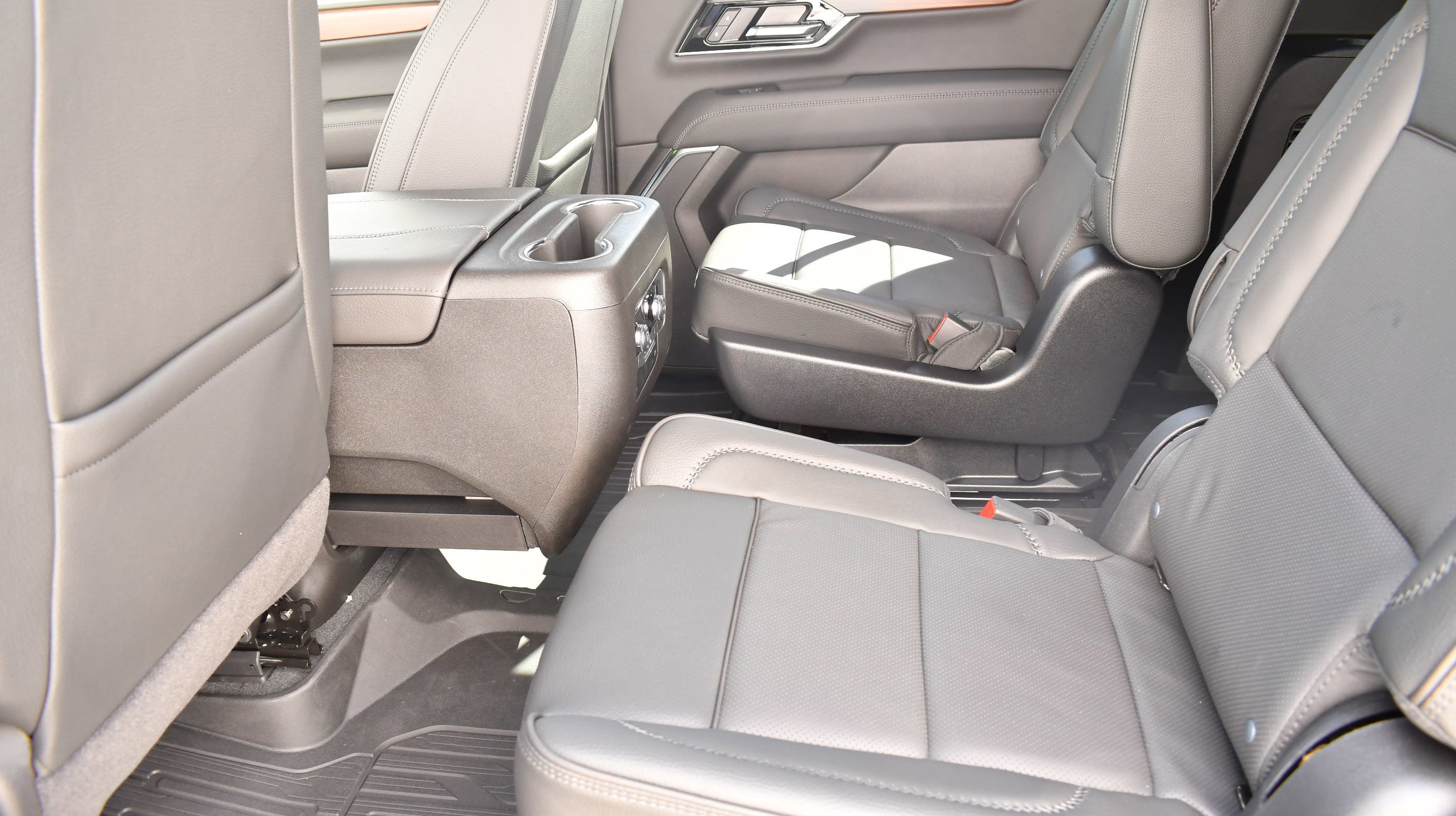 New 2026 Glacier White Tricoat GMC Denali image 30