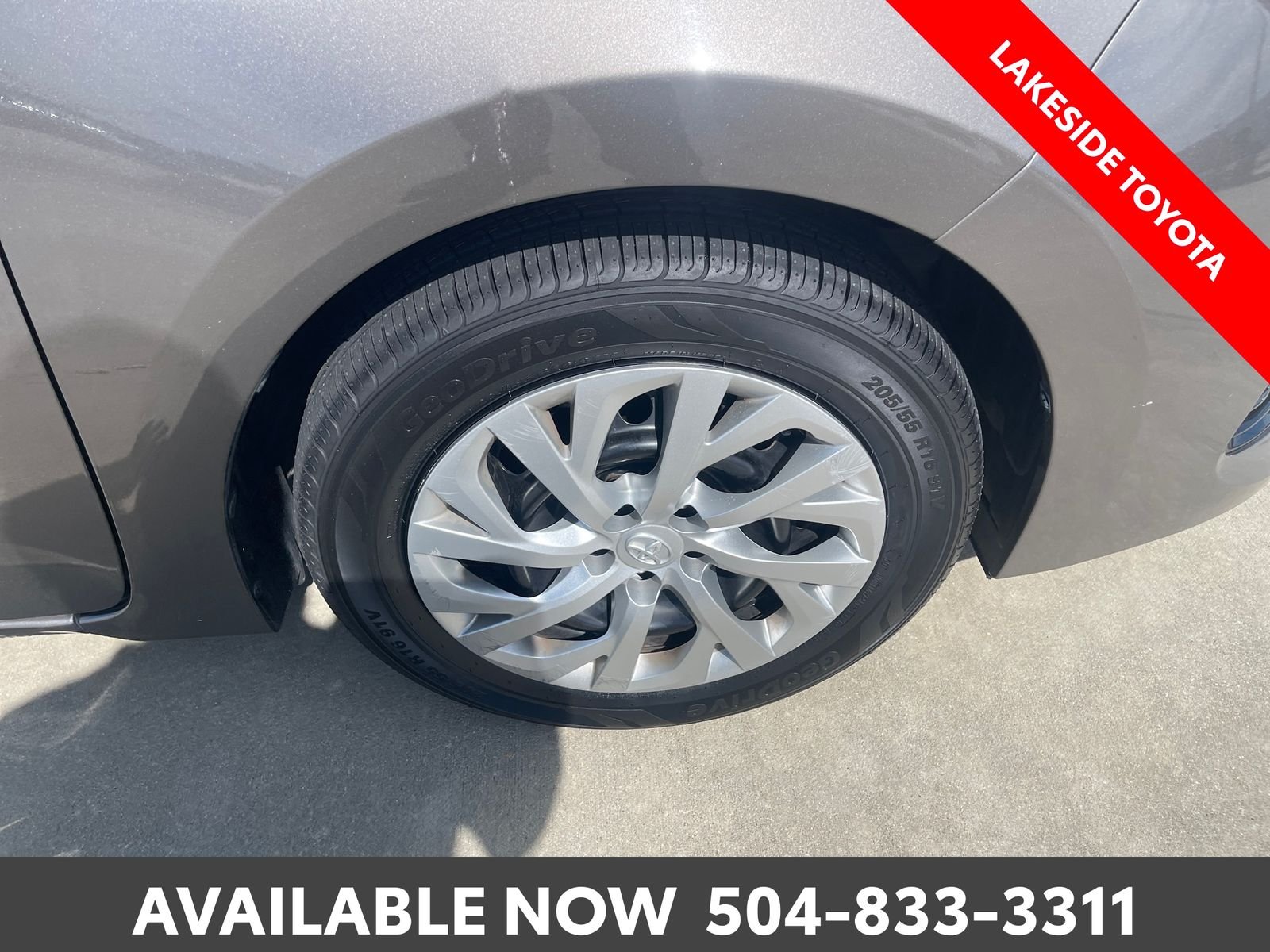 Certified Used 2018 Gray Toyota LE image 12