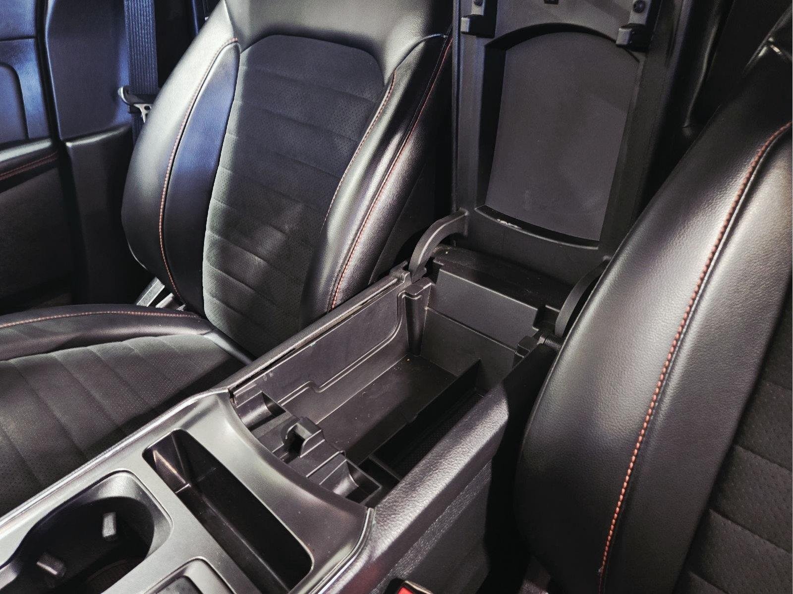 Used 2024 Atlas Blue Ford ST-Line image 31