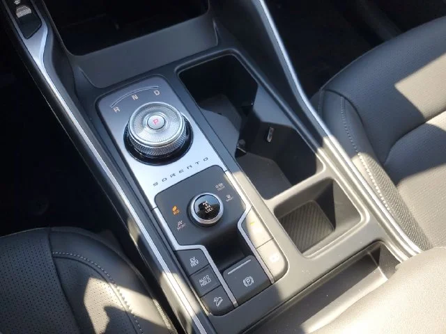 Used 2025 White Kia EX image 26