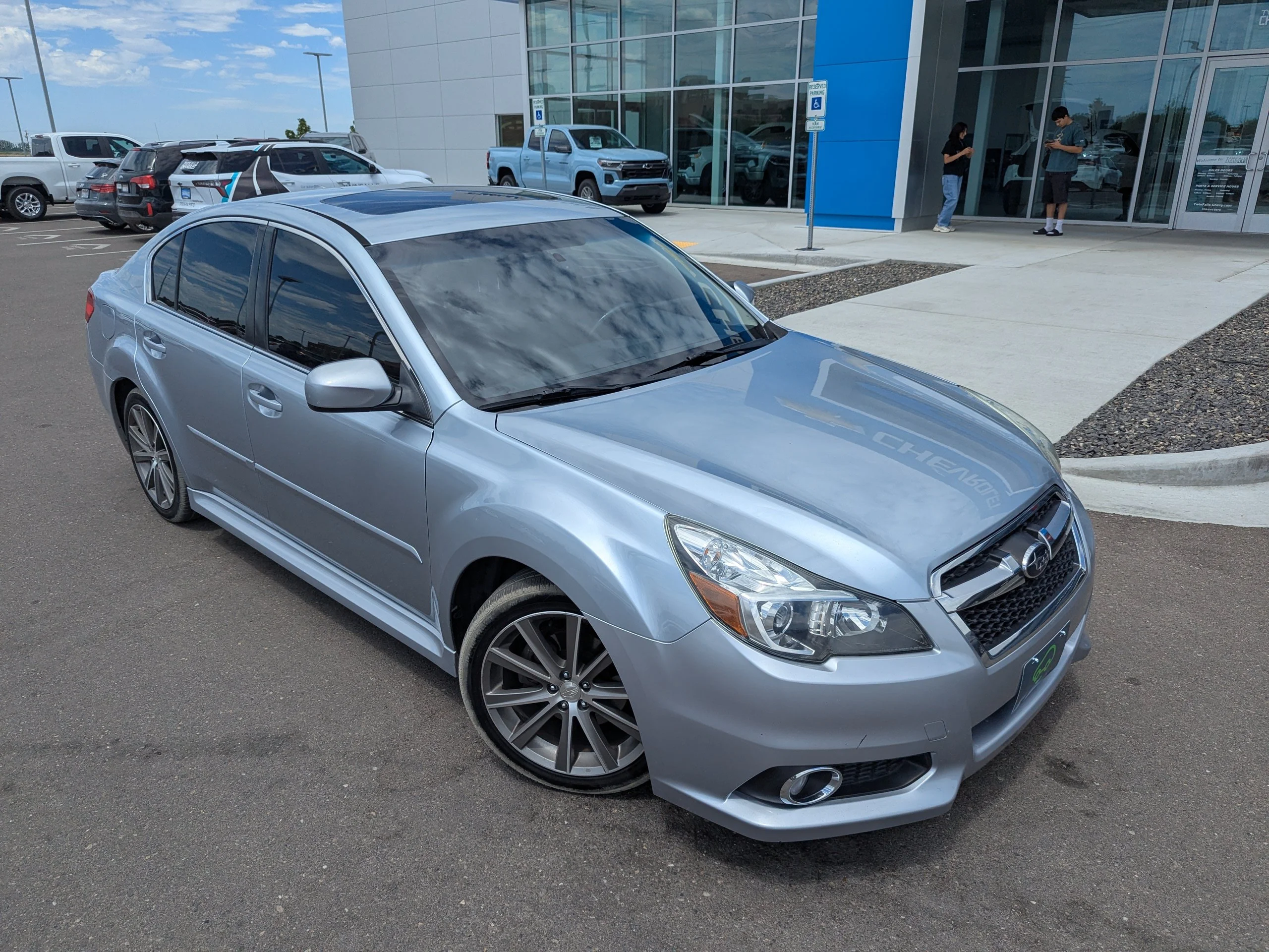 Used 2014 Ice Silver Metallic Subaru 2.5i Sport image 4