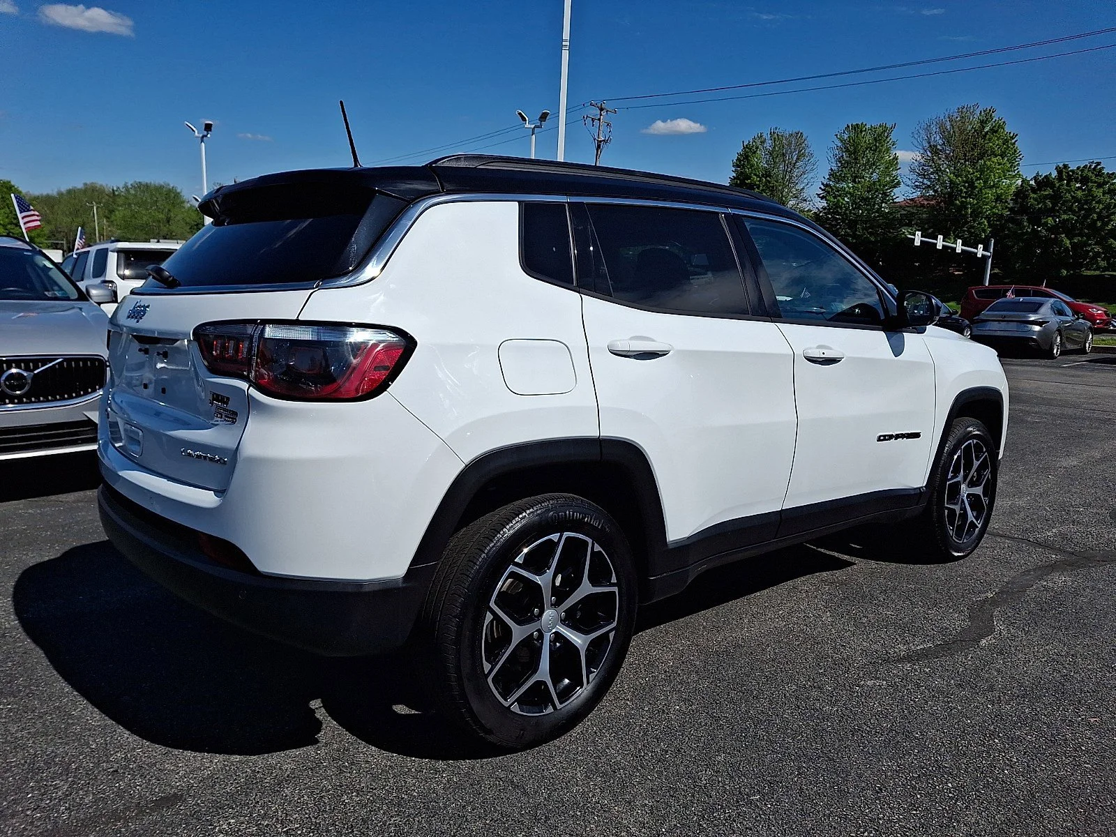 Certified Used 2024 Bright White Clearcoat Jeep Limited image 7