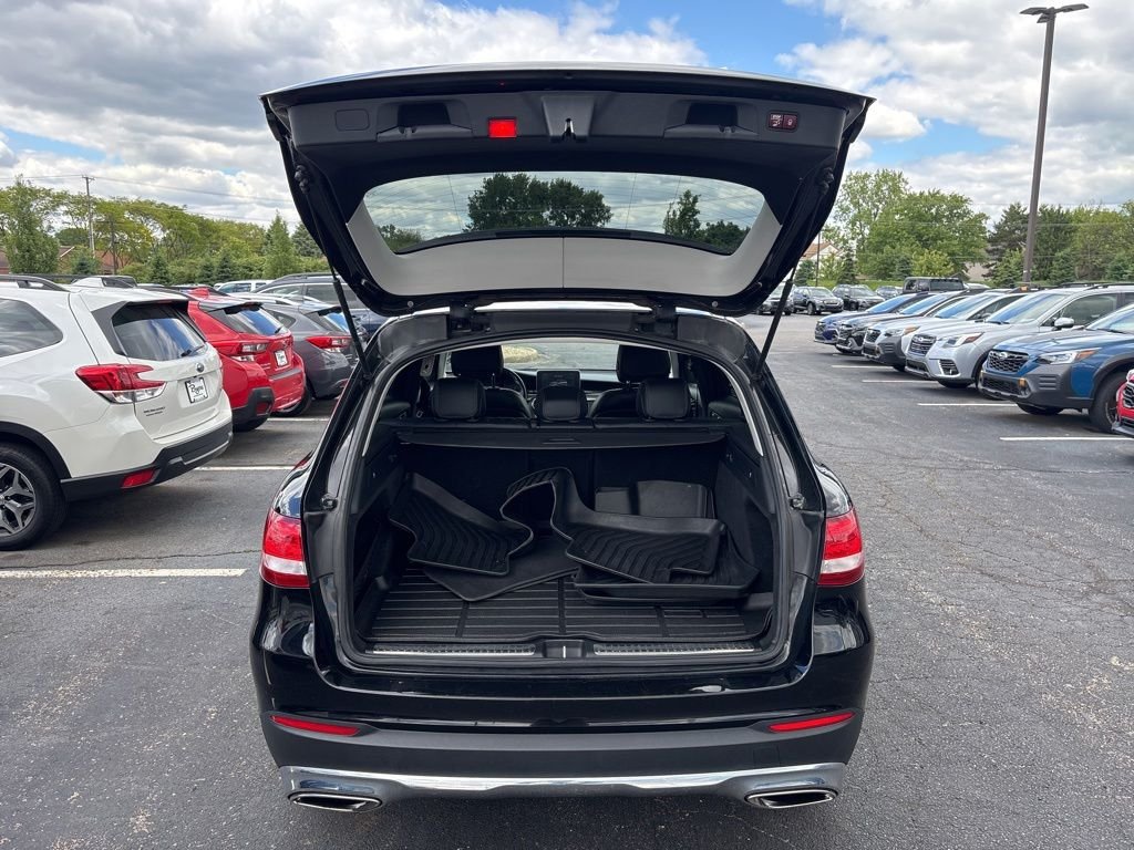Used 2016 Black Mercedes-Benz GLC 300 image 7