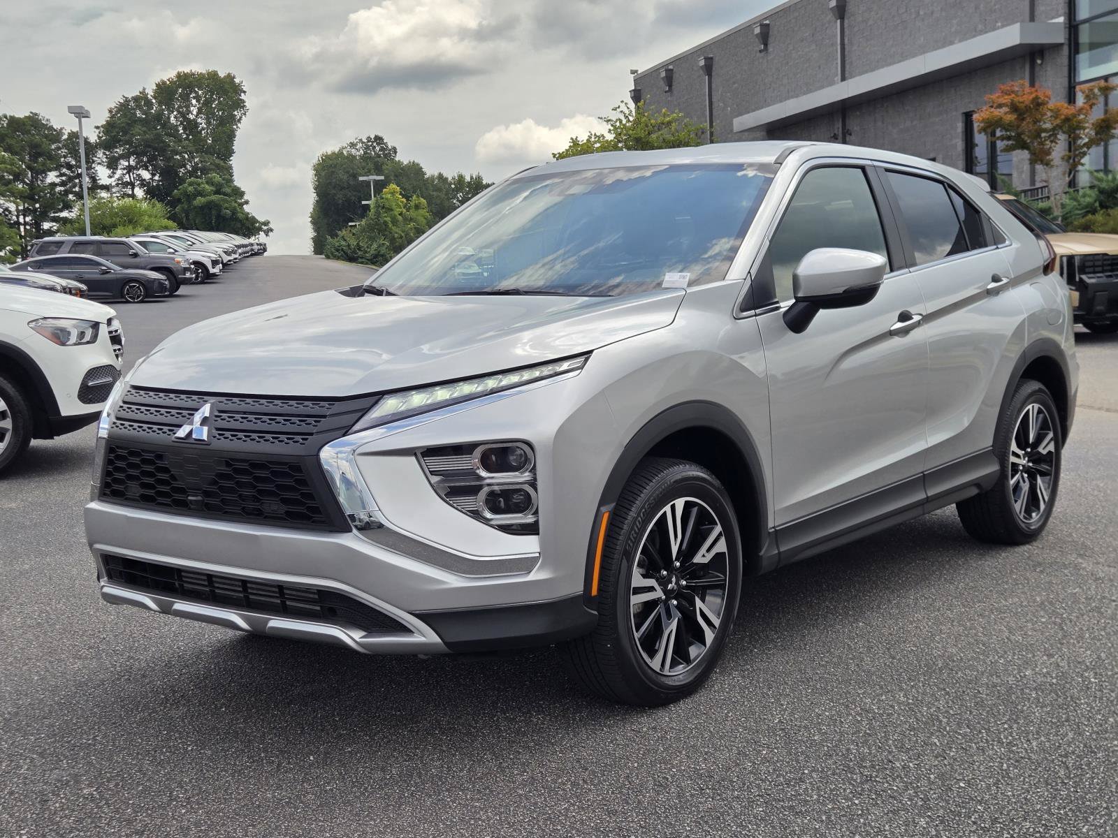 2025 Mitsubishi Eclipse Cross SE - Photo 1