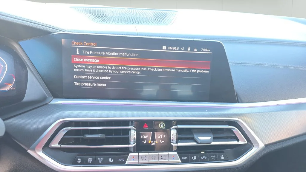 Used 2020 Gray BMW sDrive40i image 22