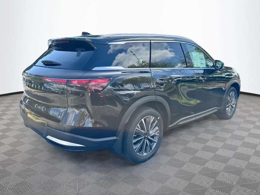 New 2027 Black INFINITI LUXE image 5