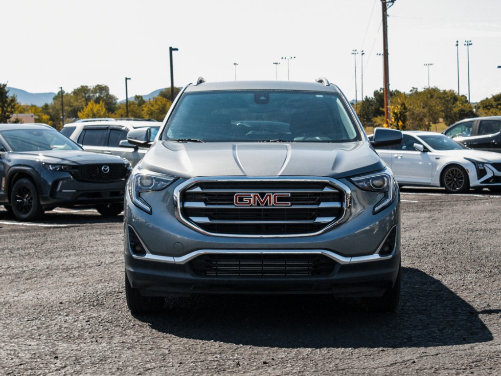 Used 2020 Satin Steel Metallic GMC SLT image 2