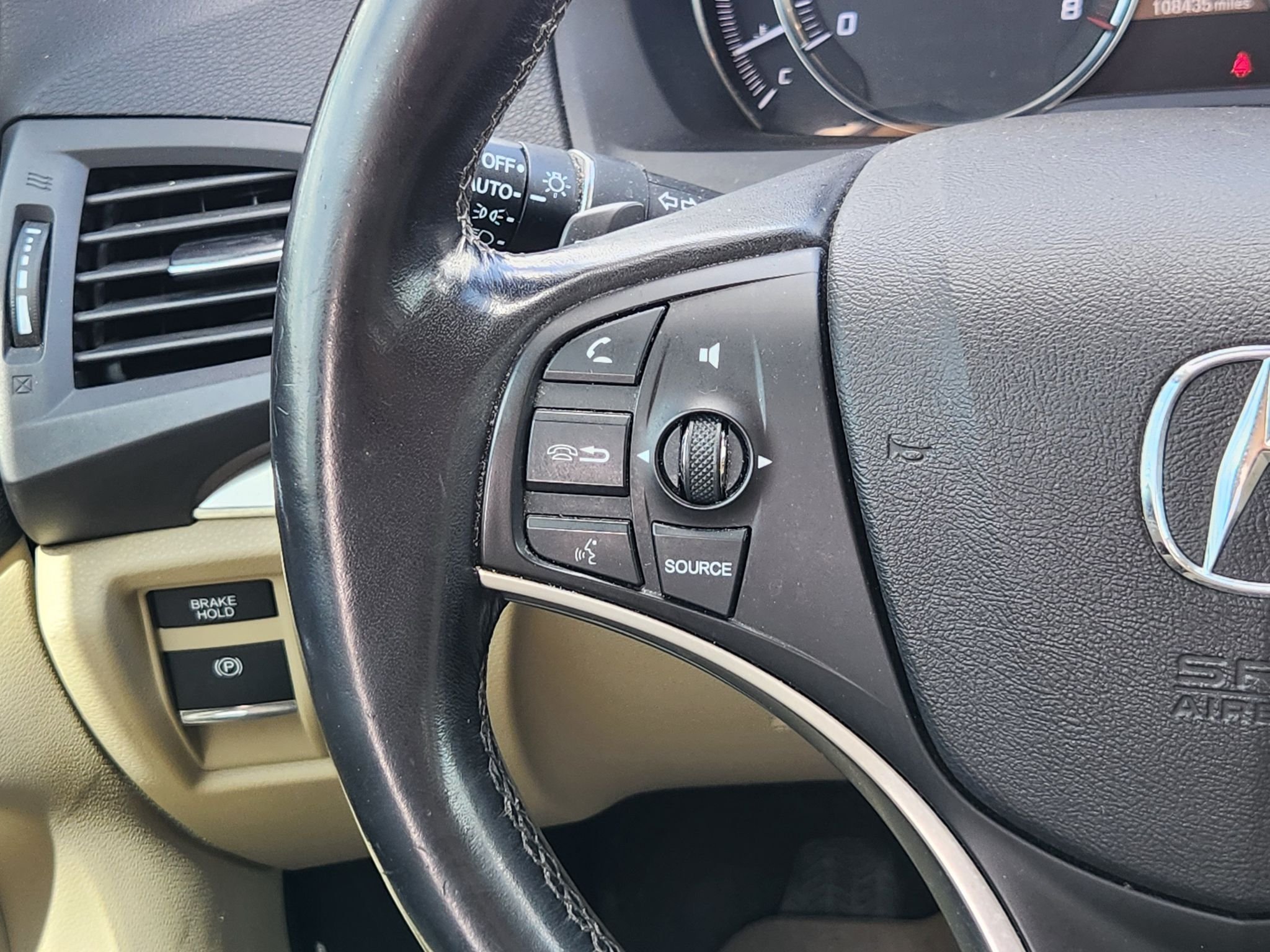 Used 2017 White Diamond Pearl Acura w/Technology Pkg image 29