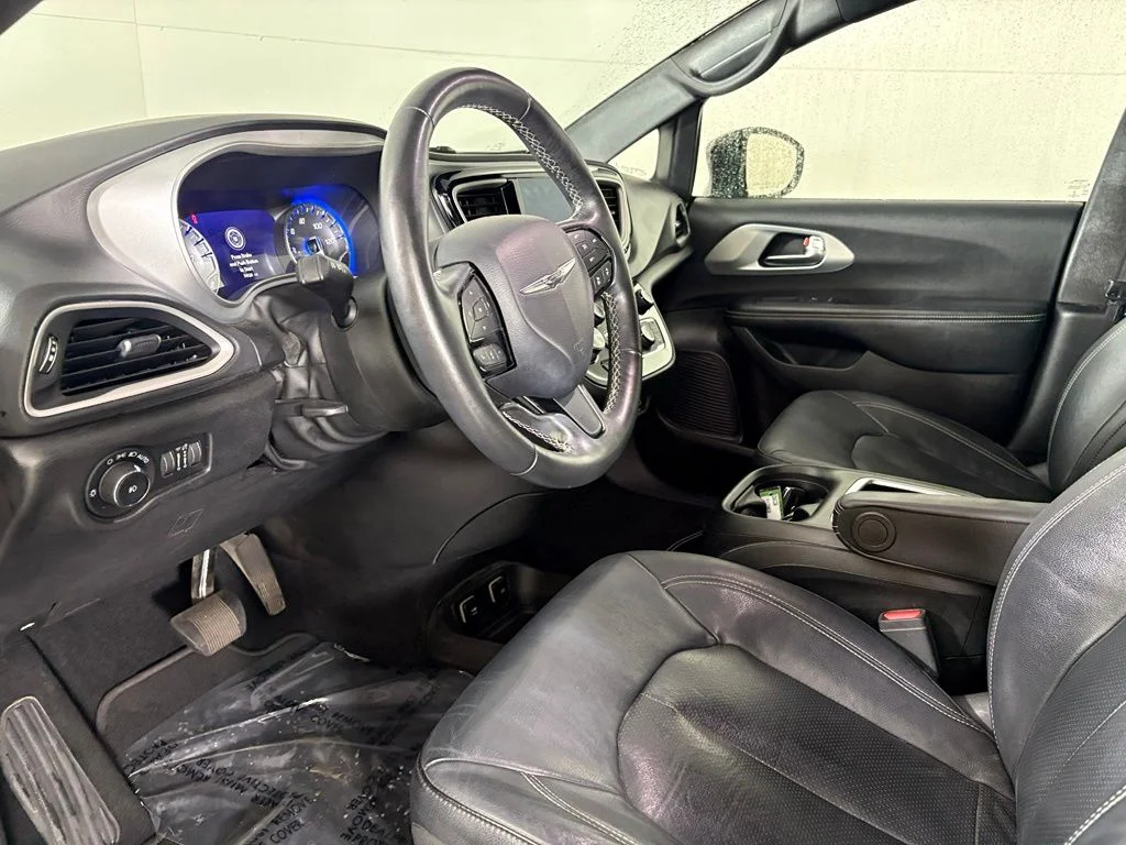 Used 2020 Black Chrysler Touring L Plus image 20