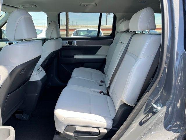 New 2026 Gray Hyundai SE FWD image 17