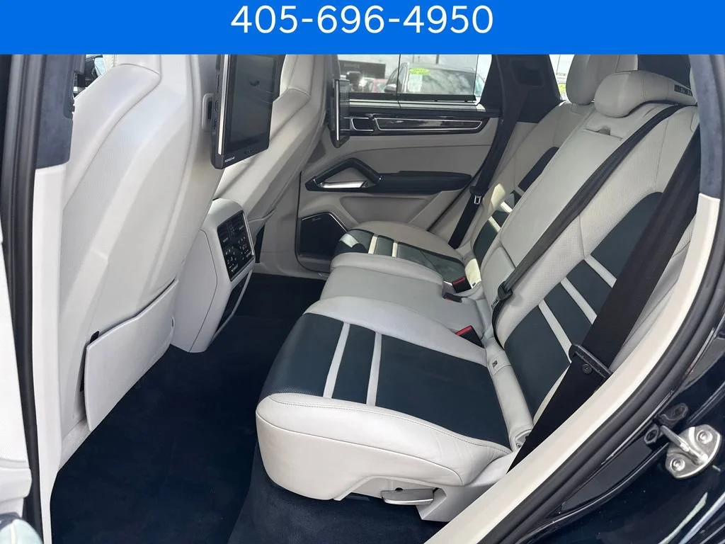 Pre-Owned 2019 Porsche Cayenne Turbo