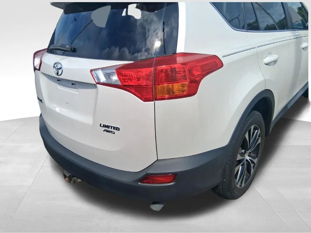 Used 2015 White Toyota Limited image 7