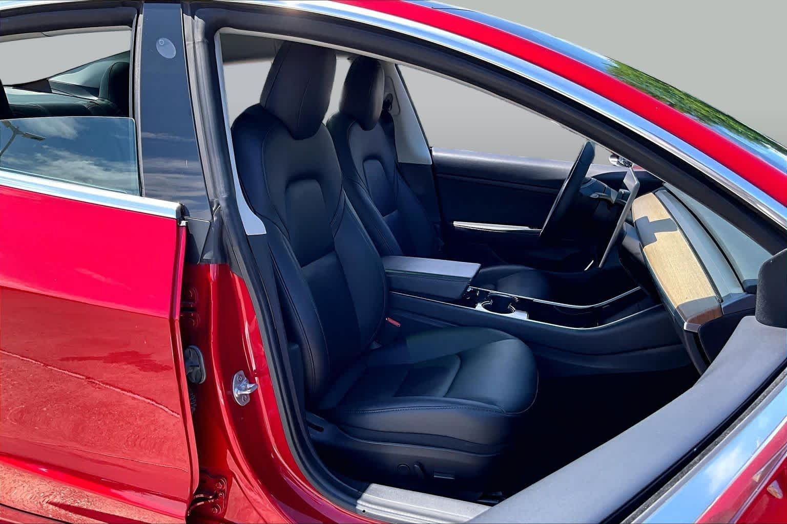 Used 2020 Red Multi-Coat Tesla Standard Range Plus image 7