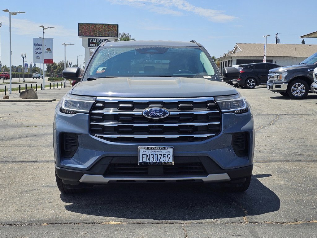 Used 2026 Vapor Blue Ford Active image 2