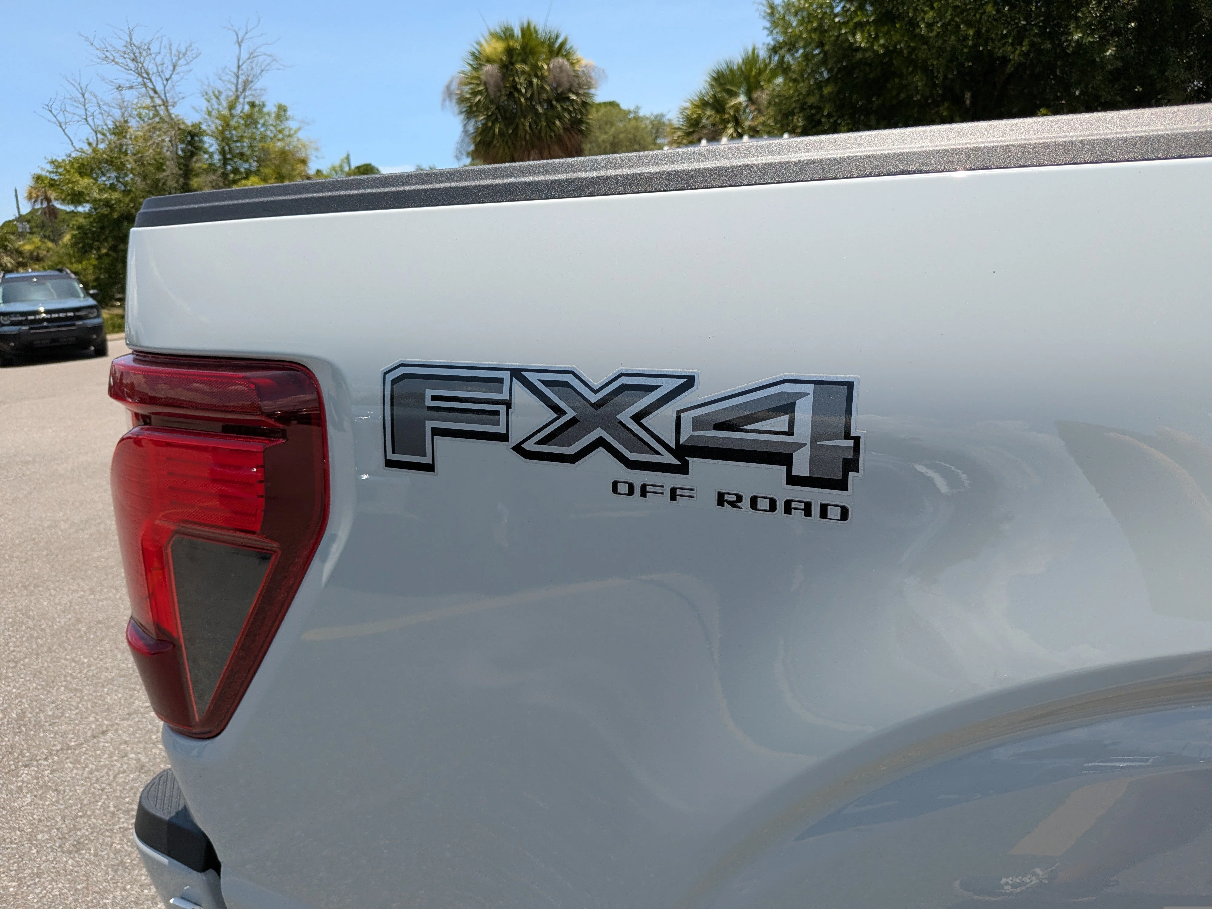 New 2026 Avalanche Ford XLT image 10