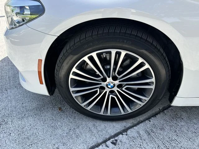 2020 BMW 5 Series 530i - Photo 10