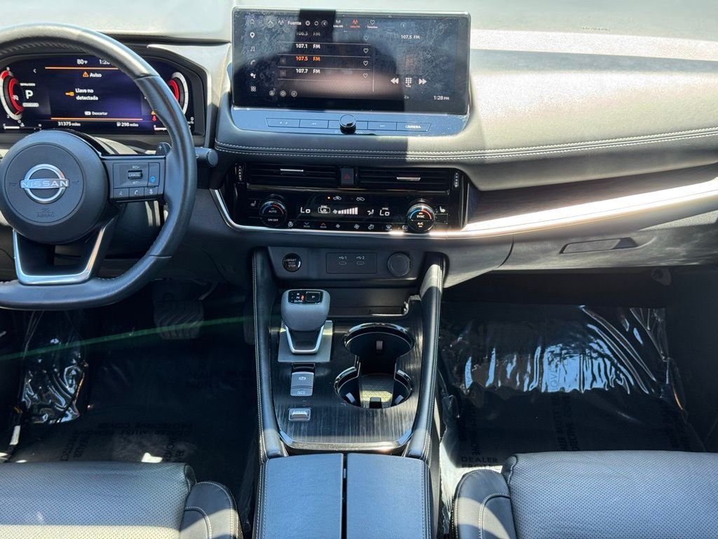 Used 2024 Gold Nissan Platinum image 29