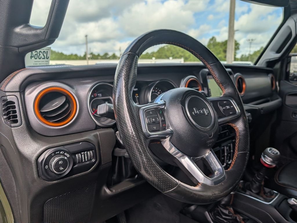 Used 2022 Green Jeep Mojave image 14