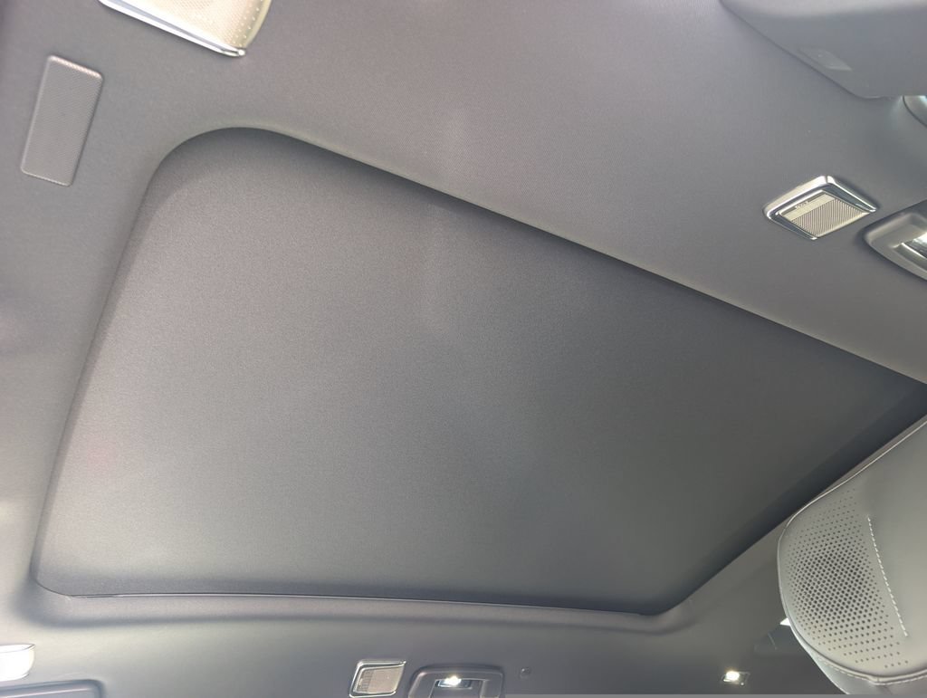 2027 Cadillac VISTIQ Sport - Photo 14