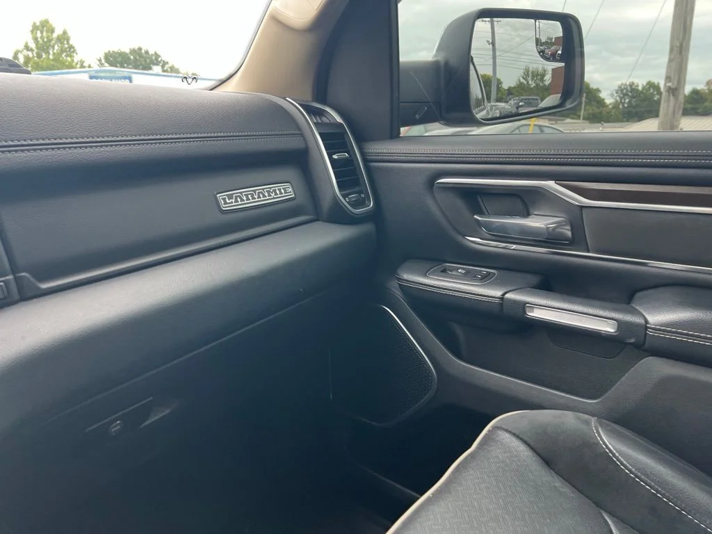 Used 2021 Billet Silver Metallic Clearcoat Ram Laramie image 18