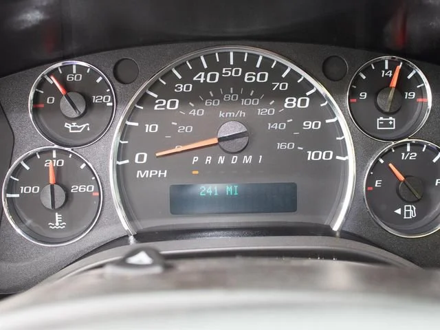 New 2025 Summit White GMC 1WT image 10