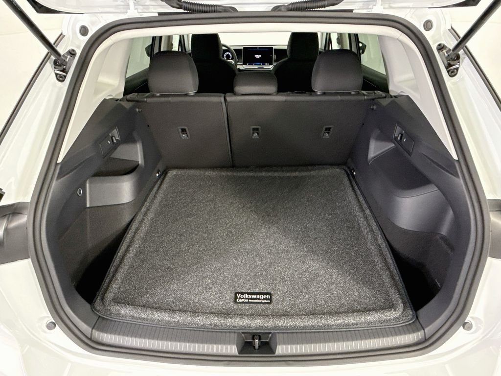 New 2026 Pure White Volkswagen 2.0T S image 26