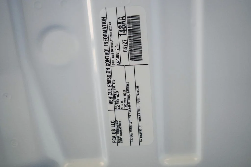 New 2026 Bright White Clear-Coat Exterior Paint Jeep Summit image 28
