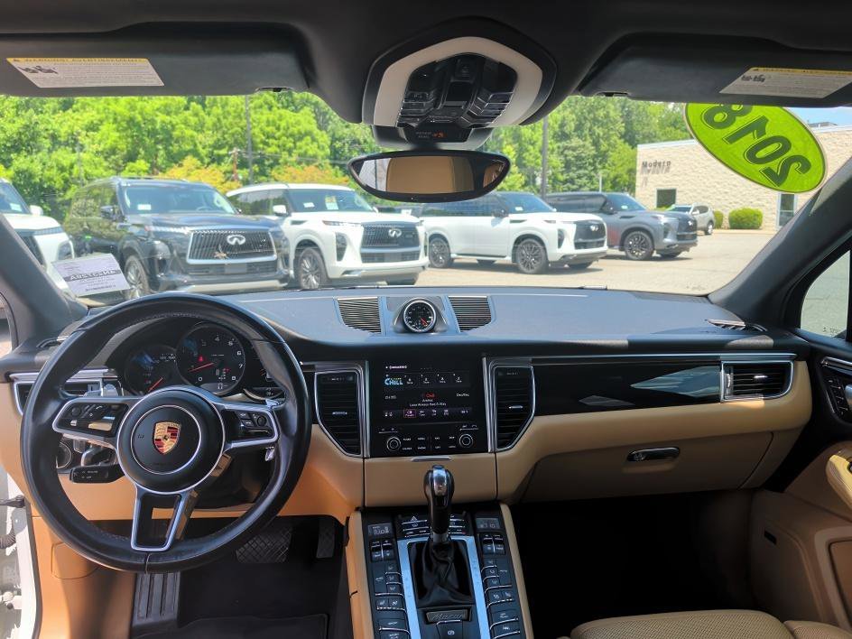 Used 2018 White Porsche Base image 11