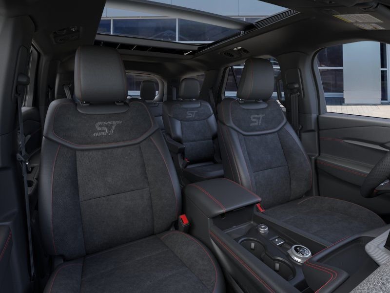 2026 Ford Explorer ST - Photo 10