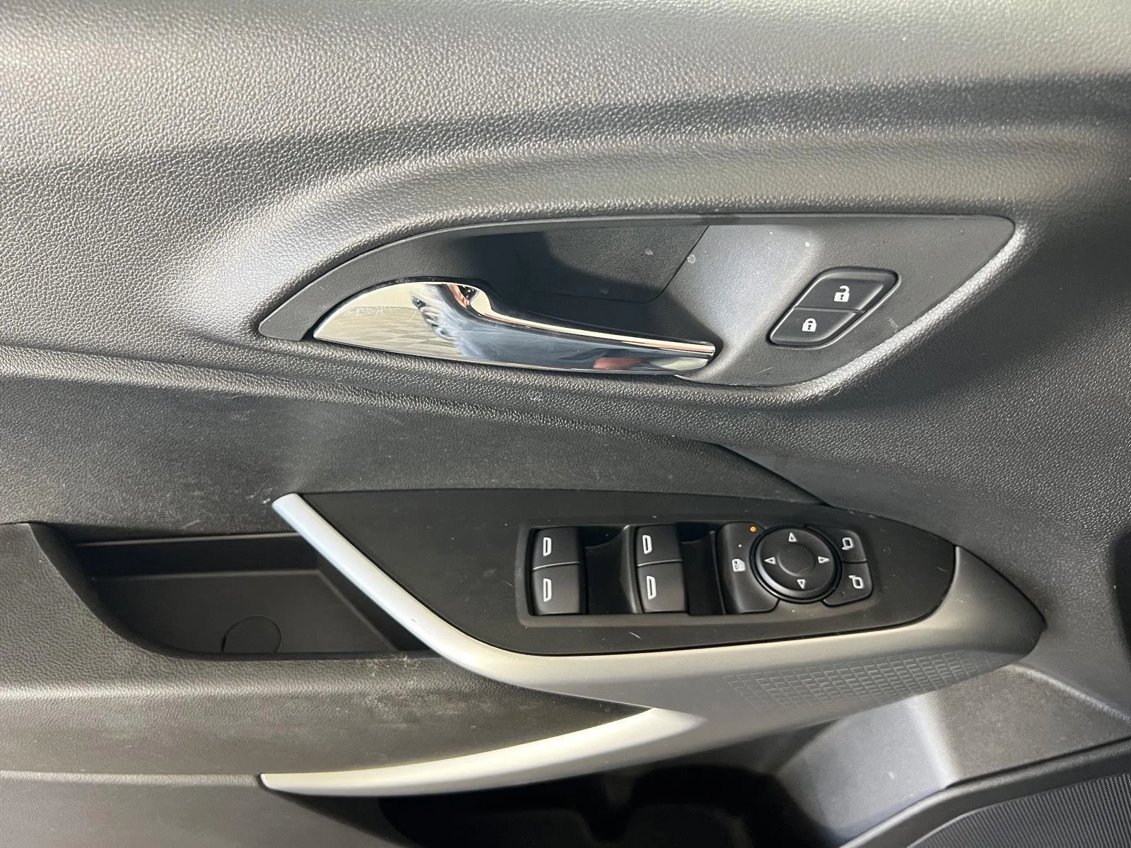 Used 2024 Sterling Gray Metallic Chevrolet 1RS image 7