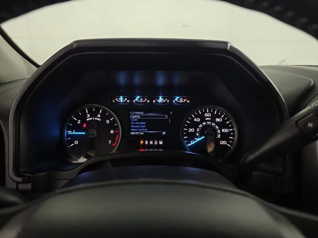 Used 2018 Blue Ford XLT image 17