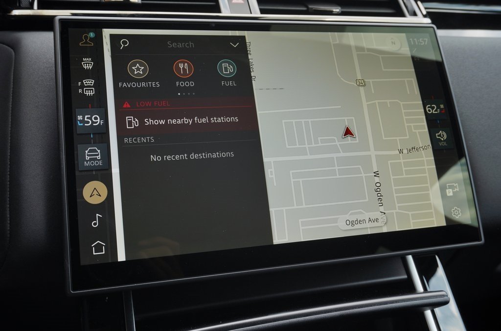 2026 LAND ROVER RANGE ROVER VELAR - Image 24