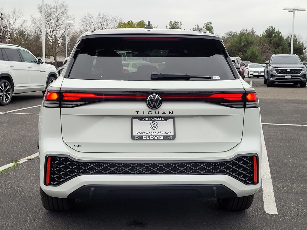 New 2026 White/off-white Volkswagen SE R-Line Black image 6