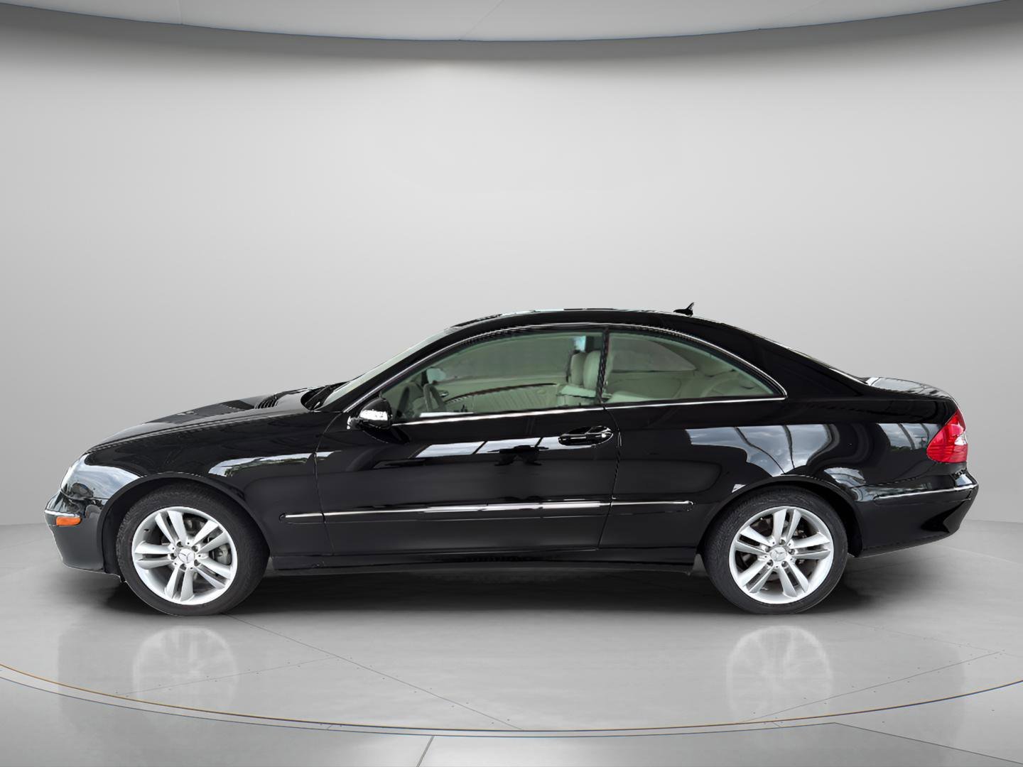 Used 2007 Mercedes-Benz CLK-Class CLK350 with VIN WDBTJ56H87F229990 for sale in Columbus, GA