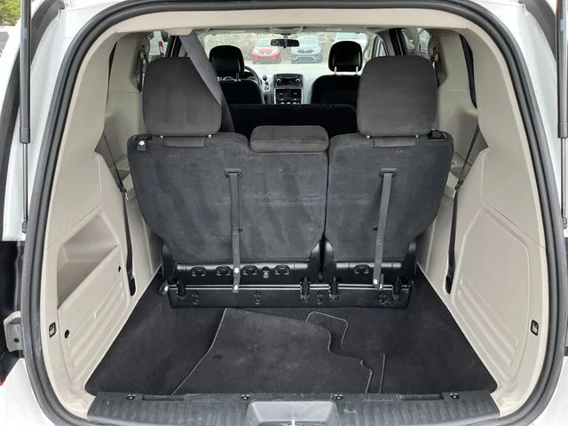 2017 Dodge Grand Caravan SE - Photo 21
