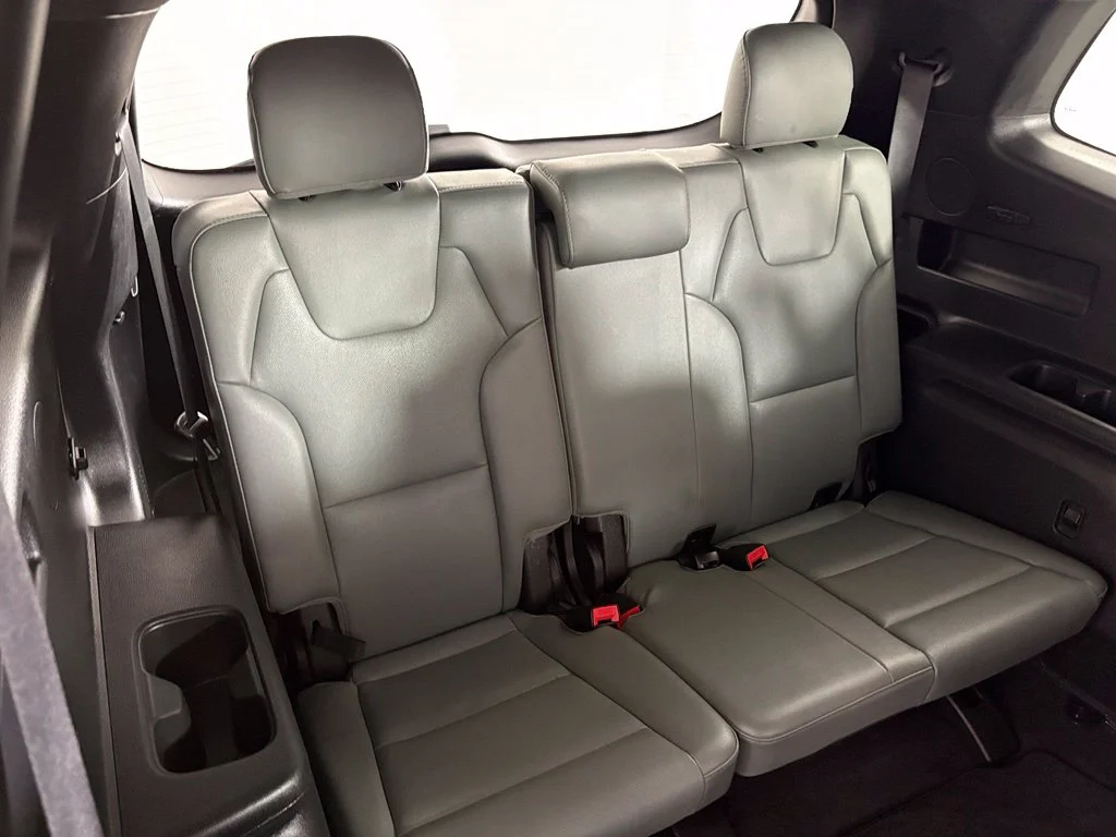 Used 2024 Green Kia EX X-Line image 41