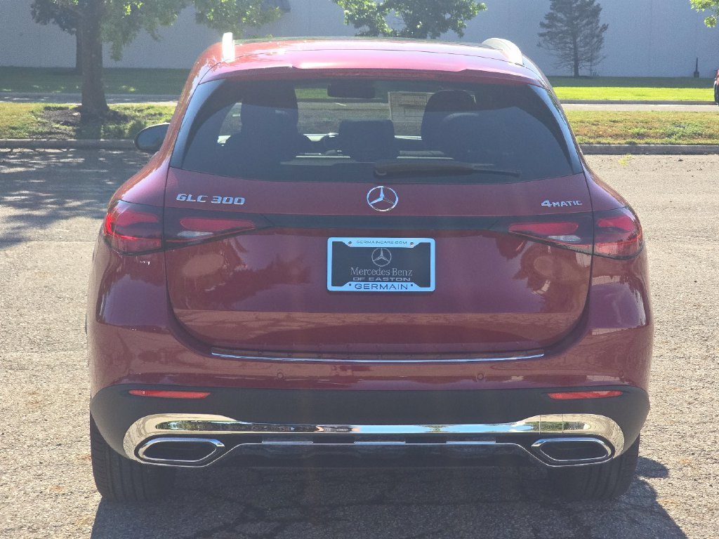 New 2026 MANUFAKTUR Patagonia Red Metallic Mercedes-Benz GLC 300 image 52