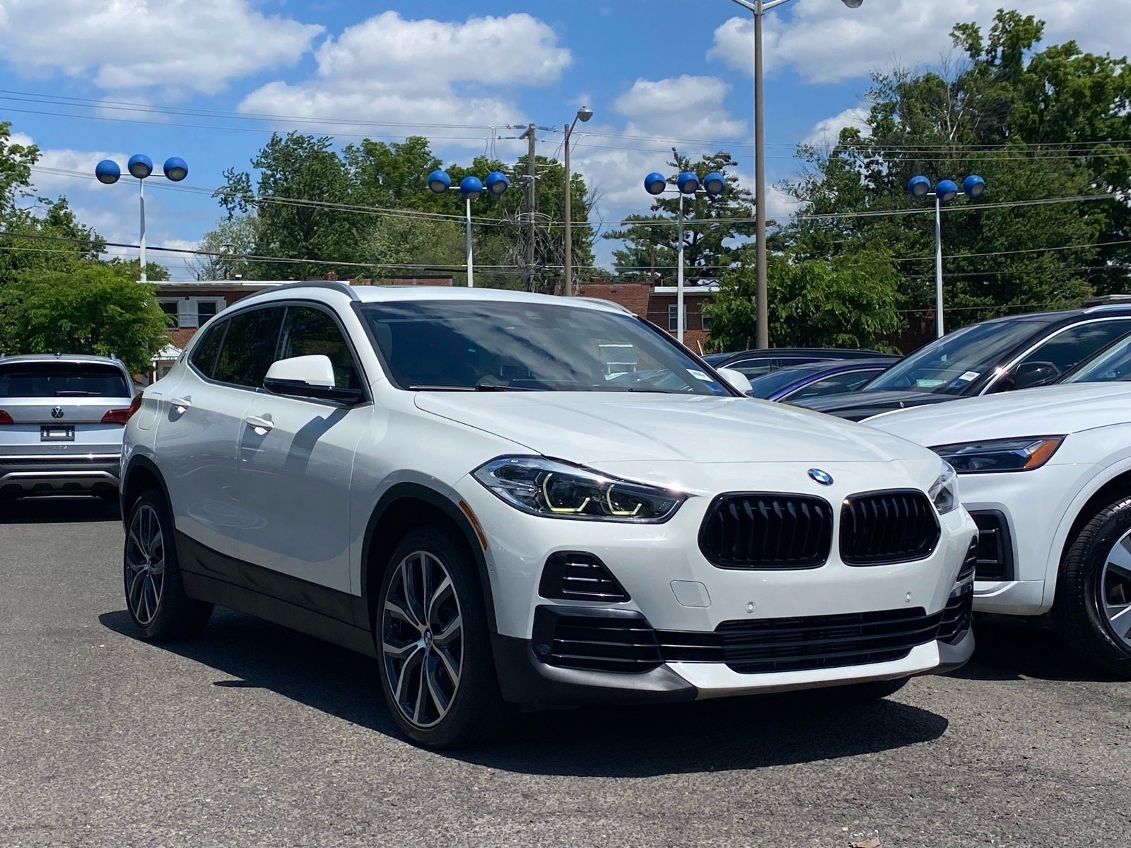 2022 BMW X2 xDrive28i's photo